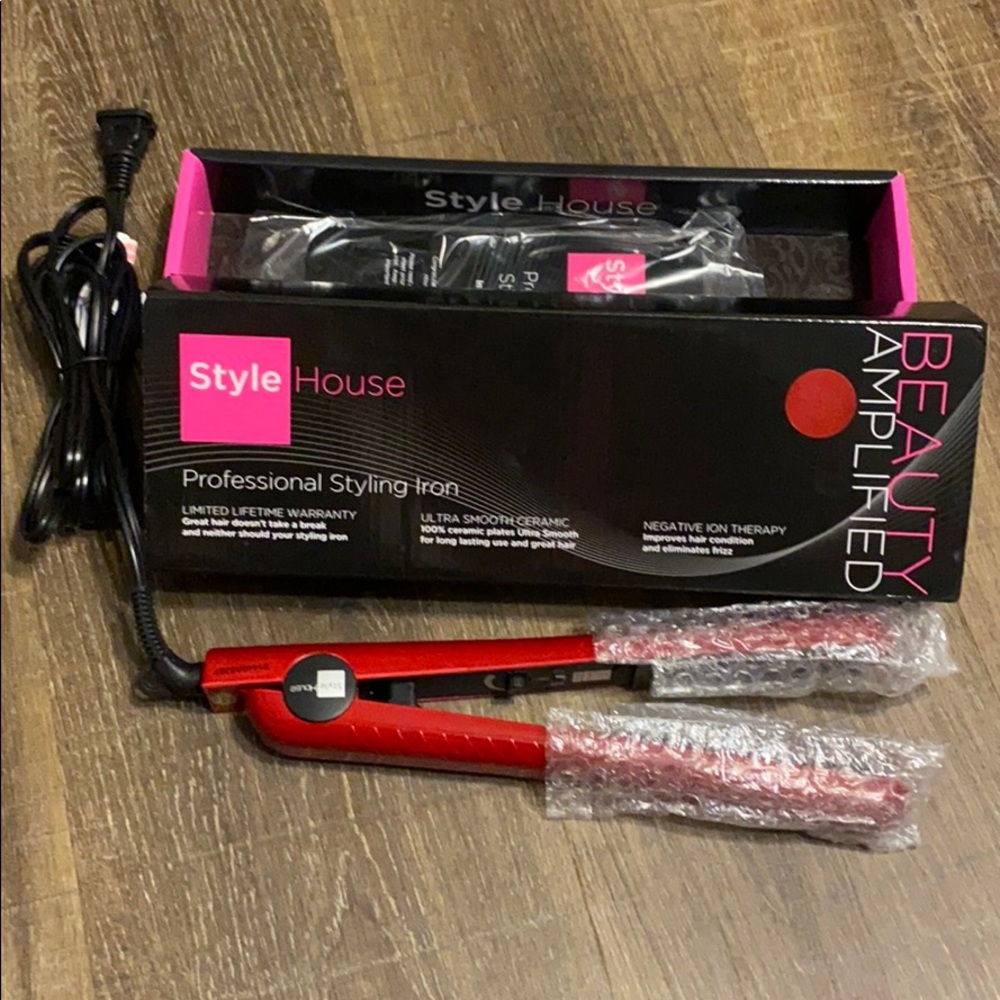 Hair straightener